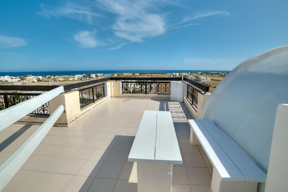 Pantheon Hotel Agios Georgios  Exteriör bild
