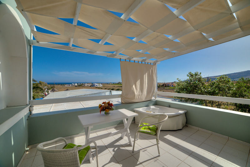 Pantheon Hotel Agios Georgios  Exteriör bild