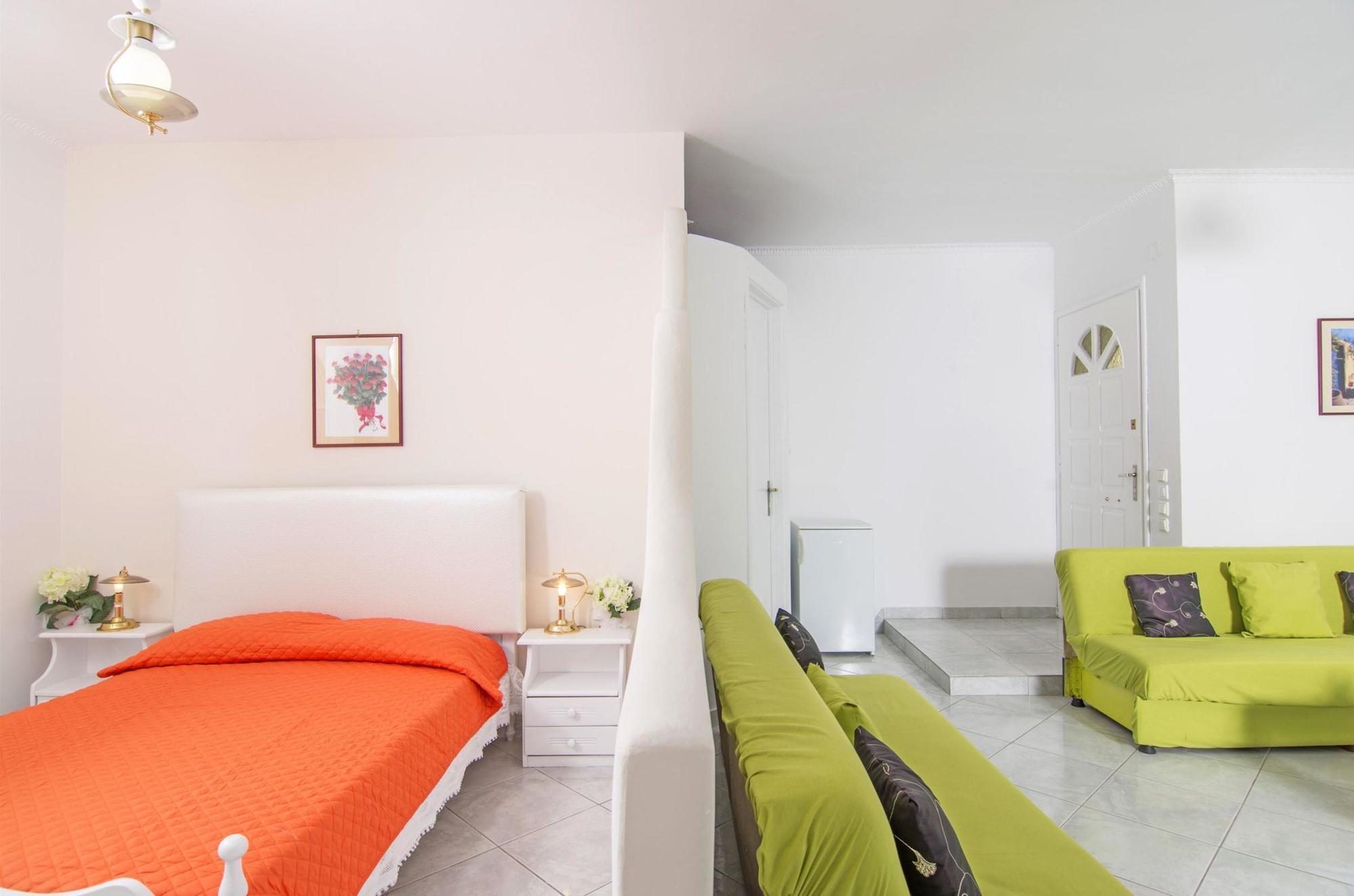 Pantheon Hotel Agios Georgios  Exteriör bild