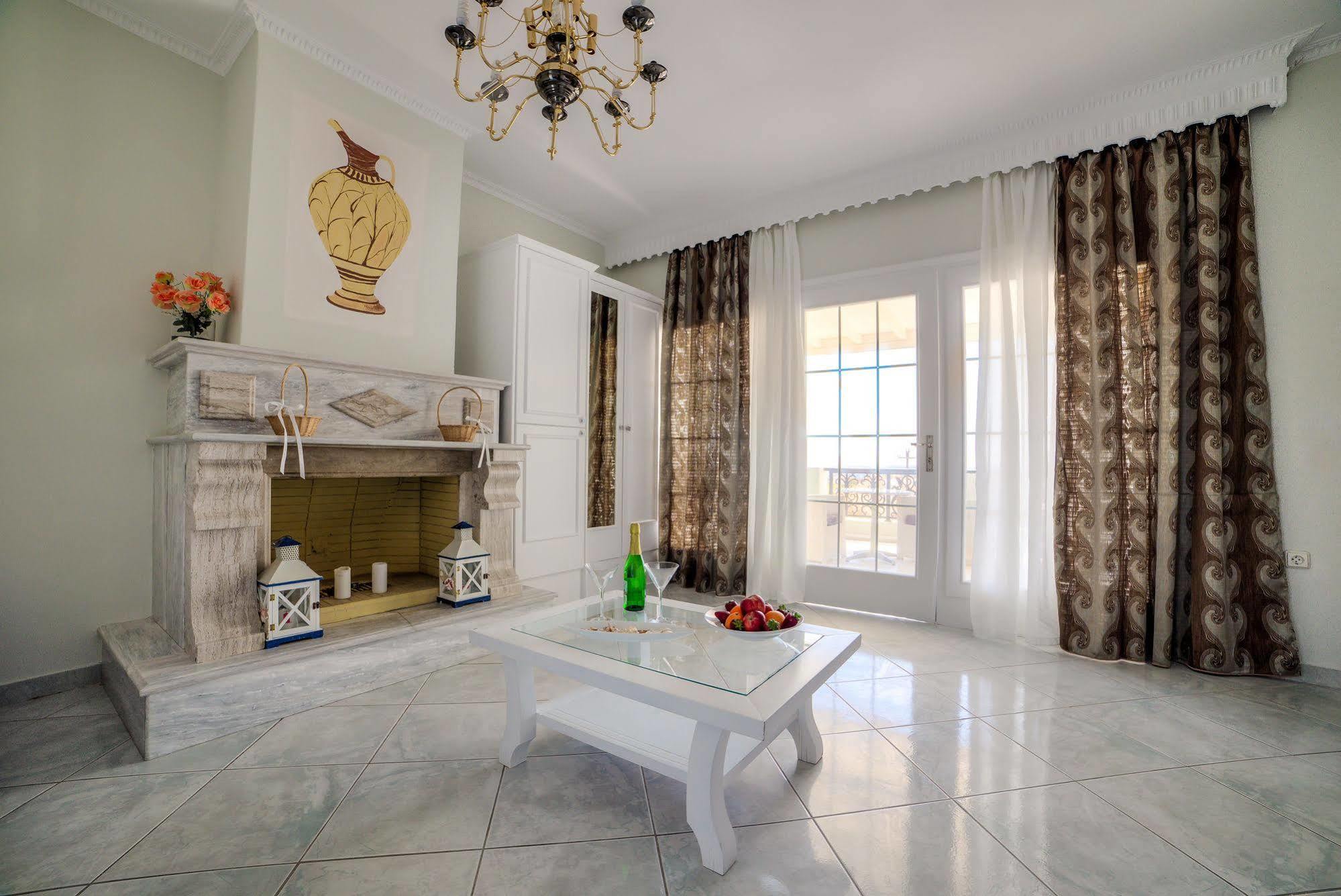 Pantheon Hotel Agios Georgios  Exteriör bild