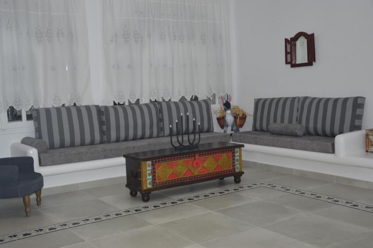 Pantheon Hotel Agios Georgios  Exteriör bild